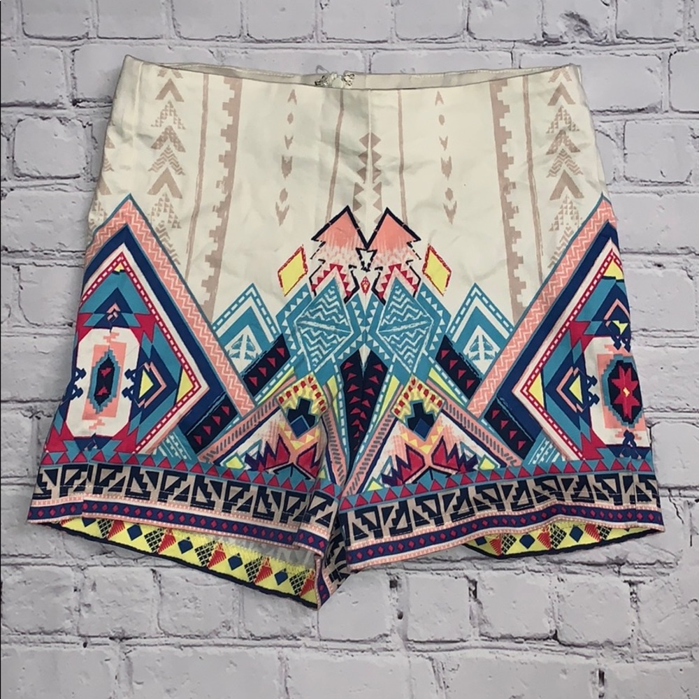 TRIBAL SHORTS